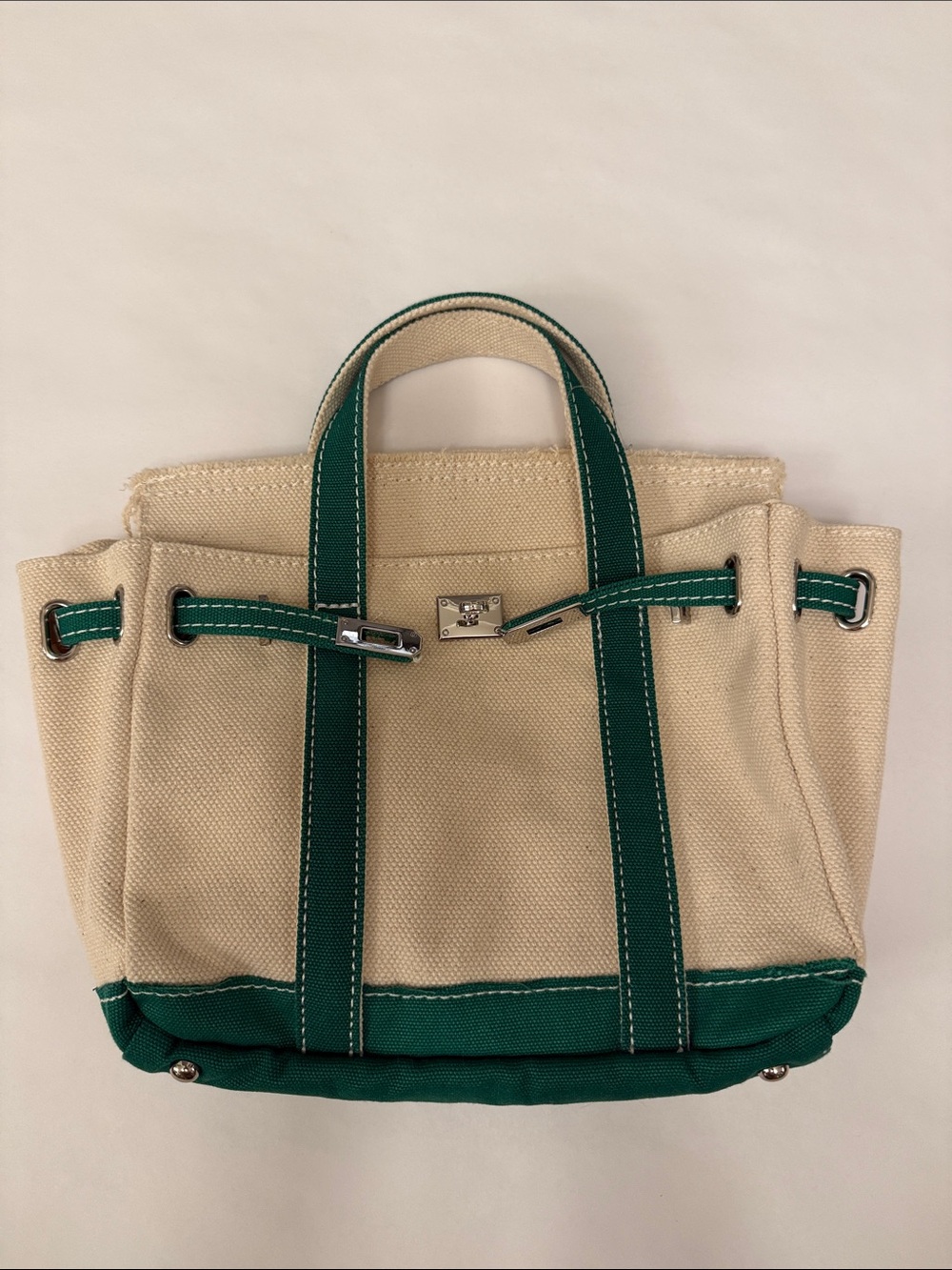 **Viral** Sunwin BOATKIN Beige & Green Canvas Tote Bag - Small Size